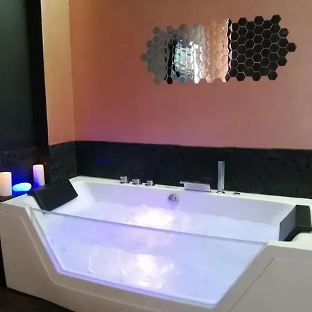 - Balneo Et Sauna Privatifs * Troyes